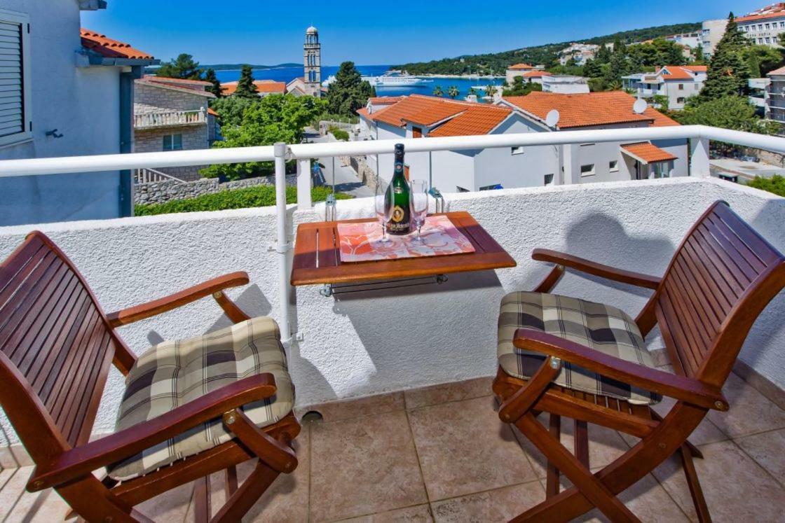 Apartments Jacky Hvar Town Eksteriør billede