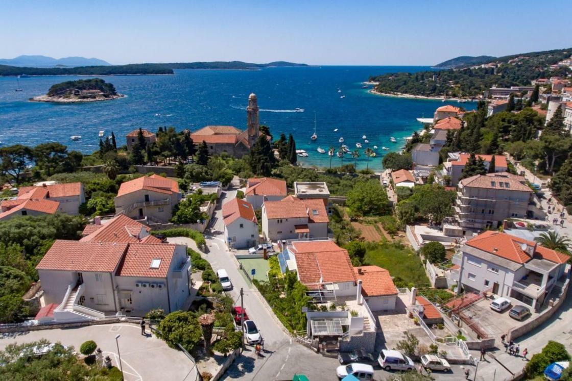 Apartments Jacky Hvar Town Eksteriør billede